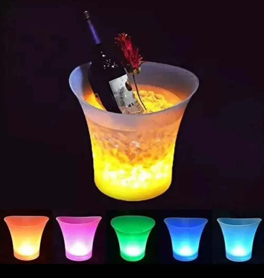 HIELERA CON LUCES RGB Y PARLANTE BLUETOOTH