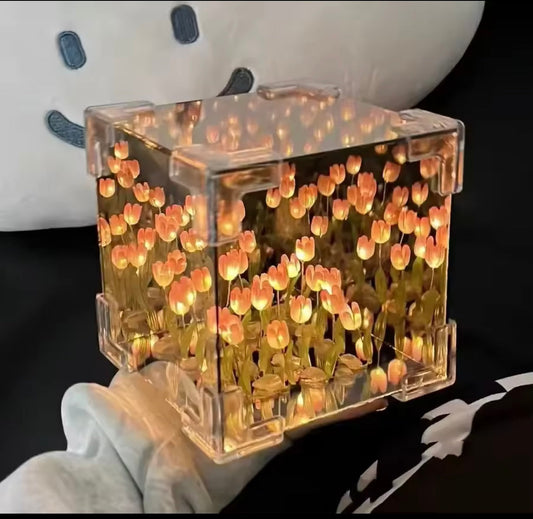 LAMPARA CON TULIPANES ETERNOS BOX